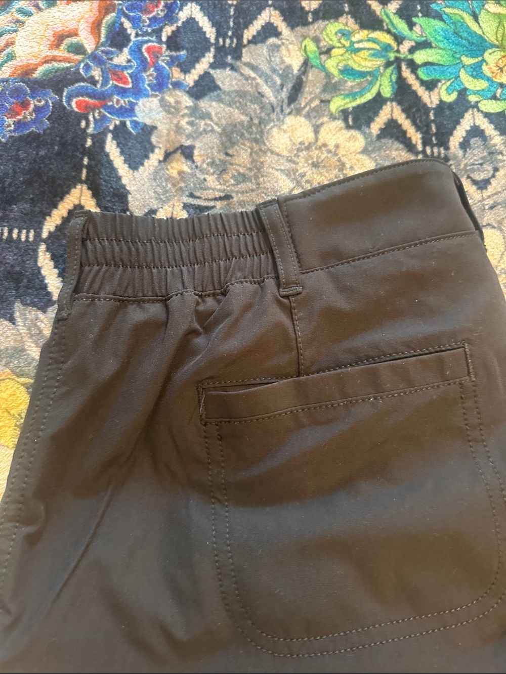 Kirkland Signature Travel Pants Black NWT - Picture 3 of 6
